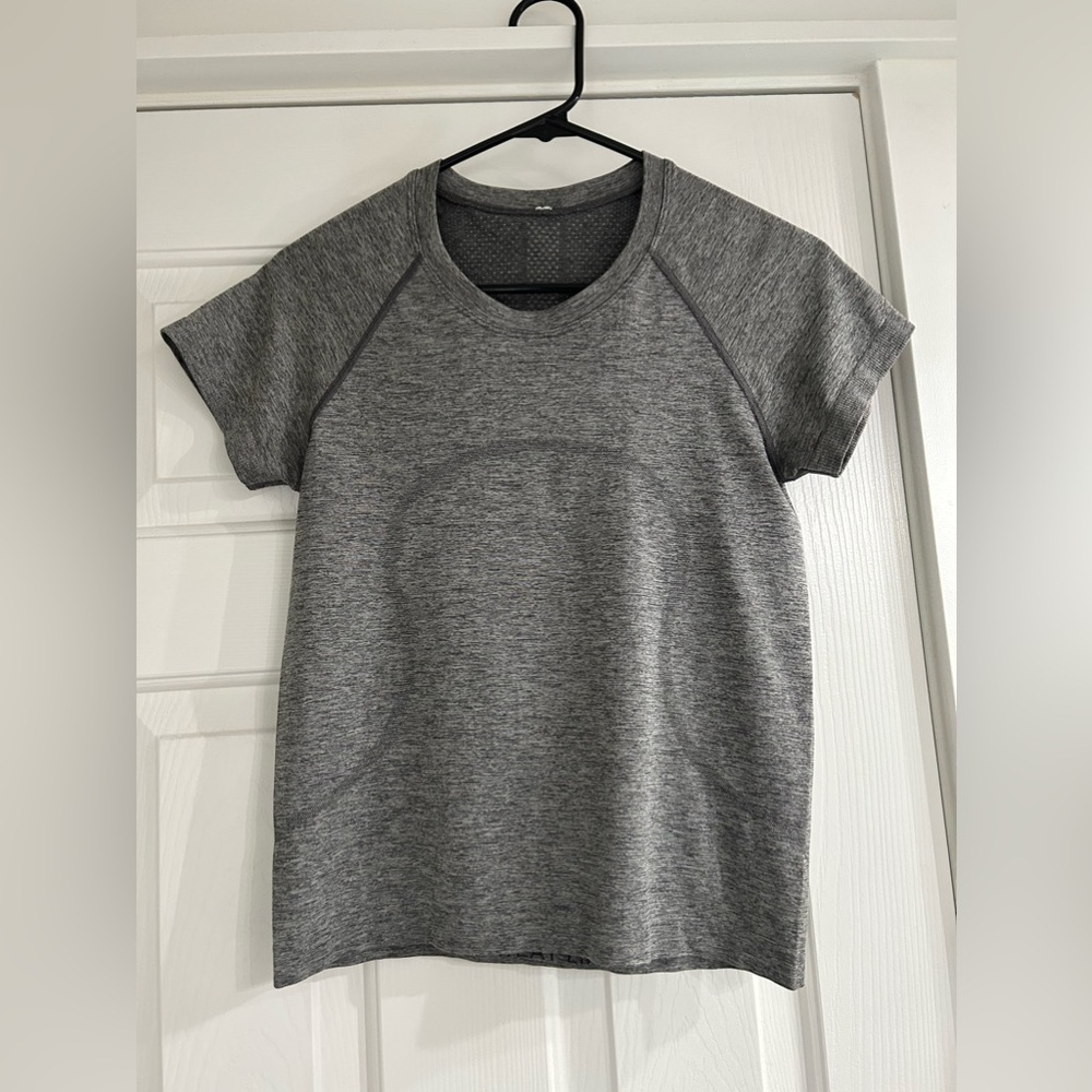 Lululemon Swiftly Tech Short-Sleeve Shirt 2.0, Waist Length